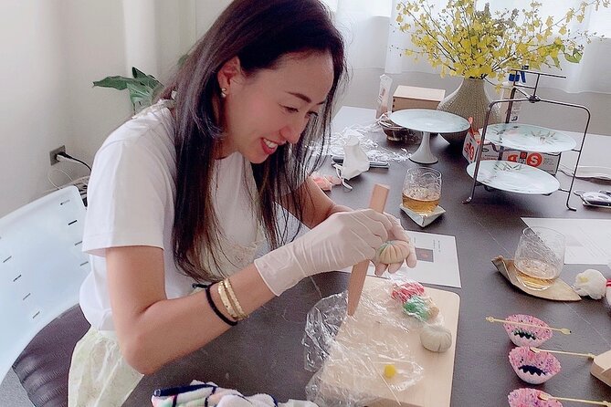 Make Traditional Sweets Nerikiri & Table Style of Tea Ceremony - Class Size and Duration
