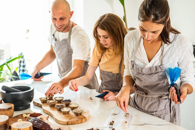 Make Your Own Amazing Chocolate in Notting Hill - Booking and Cancellation