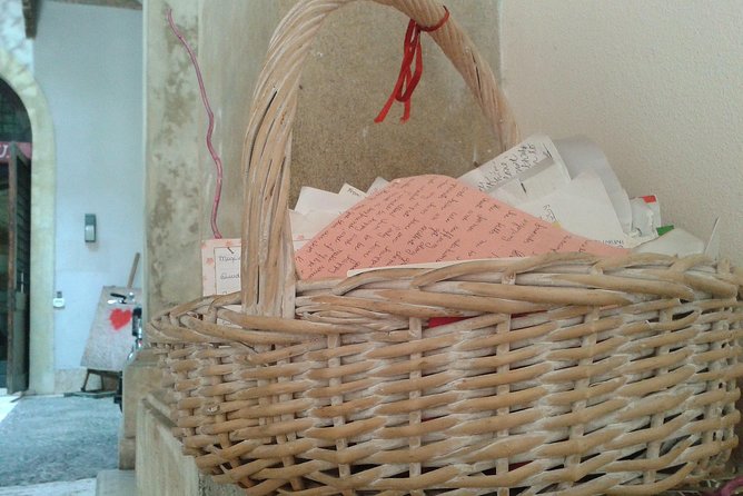 Make Your Romantic Proposal in the City of Love - Meeting and End Points