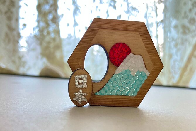 Making Accessories With Eco-Wood and Swarovski Crystals in Nara - Unique Souvenirs From Nara