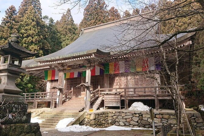 Making Original Nenju Bracelet & Safflower Dyeing in Yonezawa - Additional Details