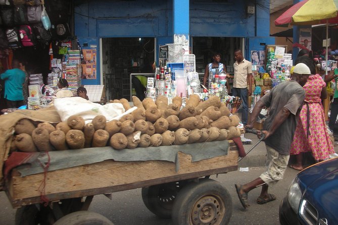 Makola Market Walking Tour - Personalized Attention From Guides