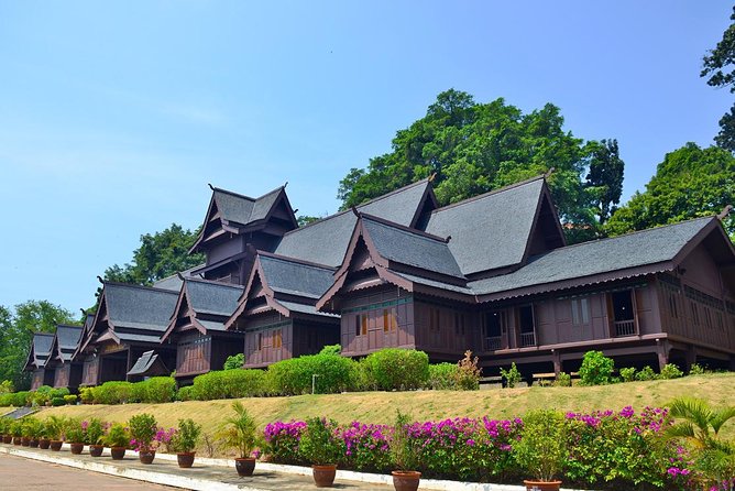Malacca Shore Excursion With Professional Tour Guide & Lunch - Baba Nyonya Cuisine