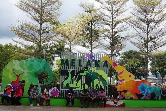 Malacca Zoo, Malaysia Heritage Studio & Crocodile Farm With Lunch - Baba Nyonya Cuisine for Lunch