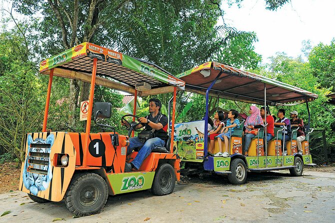 Malacca Zoo, Malaysia Heritage Studio & Crocodile Farm With Lunch - Private Transport and Hotel Pickup
