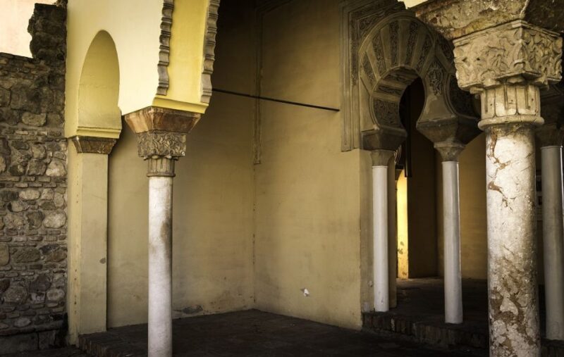 Málaga: 3-Hour Complete Walking Tour With Tickets - Meeting Point