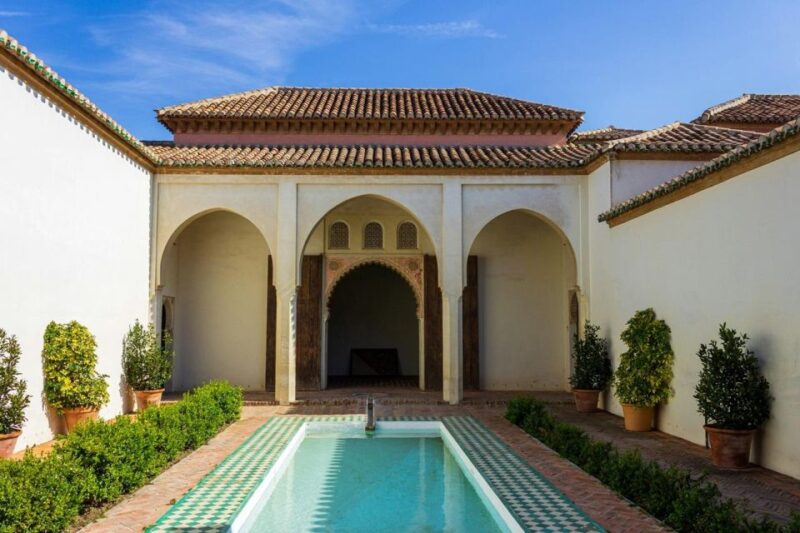 Malaga: Alcazaba and Roman Theatre Private Tour With Tickets - Attractions Highlights