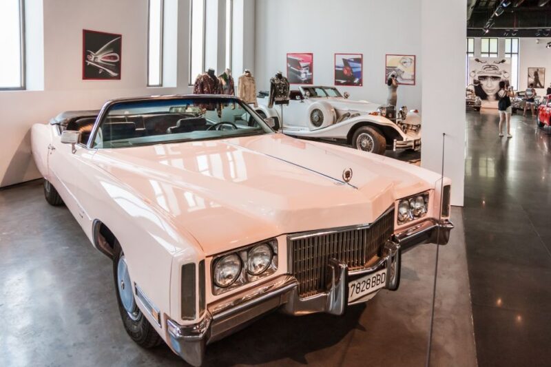 Málaga: Automobile and Fashion Museum Ticket - Visitor Experience