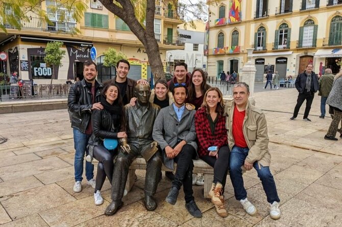 Malaga Bike Tour - Street Art, City Center, Bay Area - Tour Format and Atmosphere