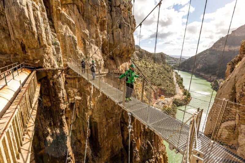 Malaga: Caminito Del Rey Path Day Trip With Guide - Spectacular Views of the Sierra De Alcaparín