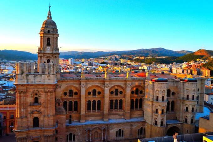 Malaga: City Center Guided Walking Tour With Cathedral - Getting to the Meeting Point