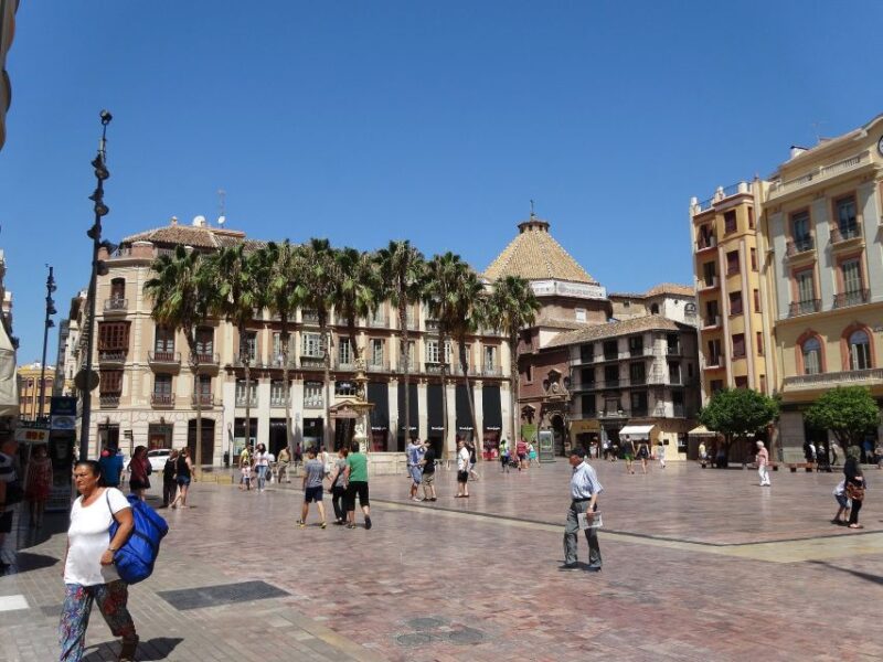 Malaga: City Center Walking Tour With Tapas Food Tastings - Authentic Local Dish Tastings