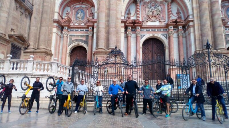 Málaga: City Highlights Private E-Bike Tour - Enjoy the City Sights