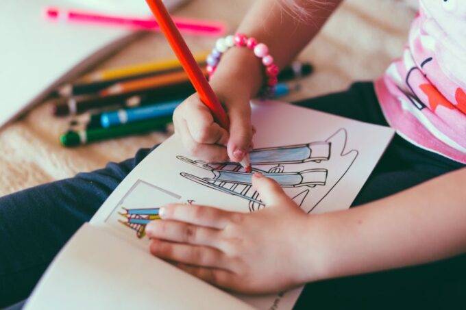 Malaga: Drawing & Painting Lesson Outdoors - New Techniques