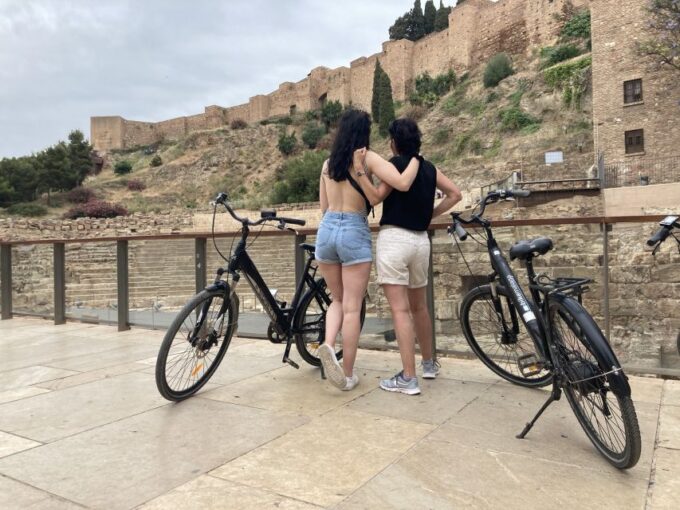 Málaga E-Bike Tour With Full Day Rental - Exploring Málaga by E-Bike