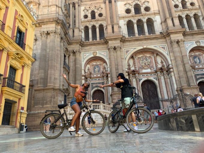 Málaga E-Bike Tour With Full Day Rental - Discovering Hidden Gems
