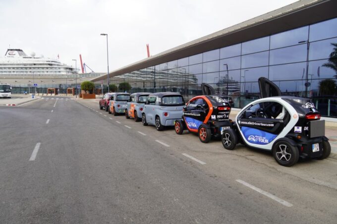 Malaga: Electric Car City Tour and Visit Gibralfaro Castle - Frequently Asked Questions