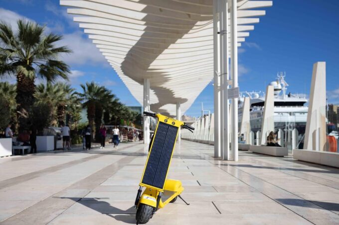 Malaga: Explore Malaga on a Solar Scooter - Explore Malagas Sights