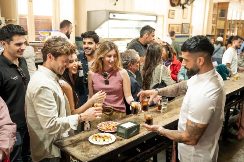 Málaga Gastronomic Tour: Tapas, Wine & Rooftops Small Group - Experience Highlights