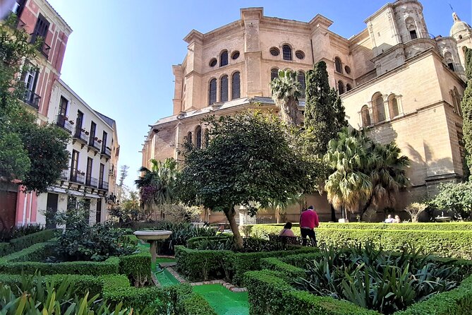 Malaga: Group Walking Tour - Pricing and Booking Tips