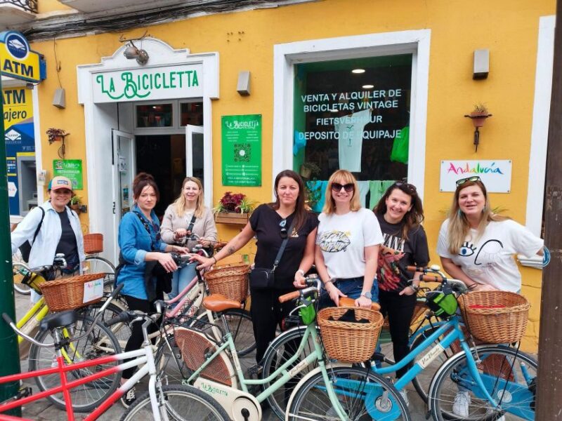 Malaga: Guided Bike Tour - Tour Experience