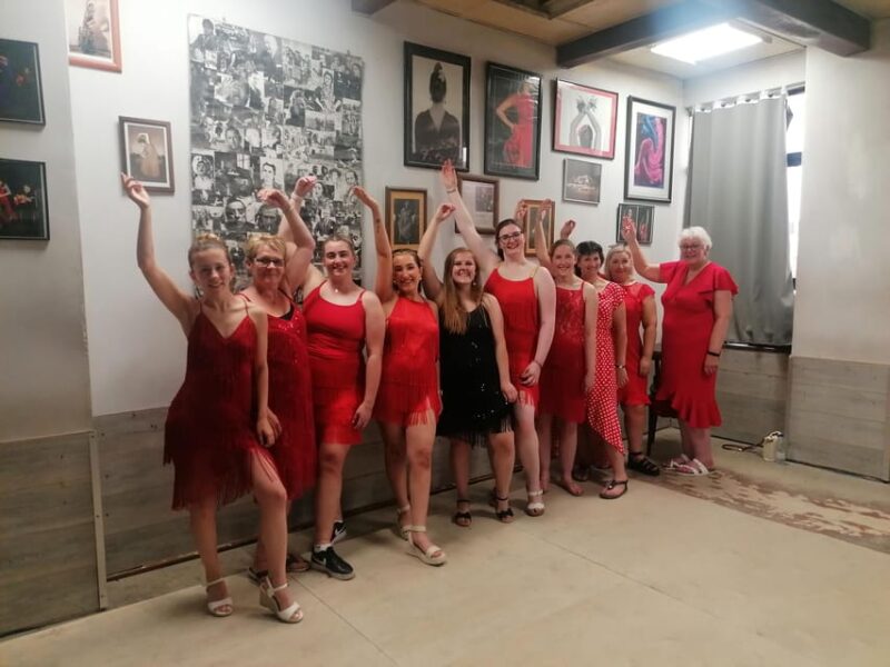 Málaga: Latin Dance and Salsa Class Experience - Meeting Point and Communication