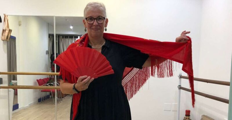 Málaga: Learn to Dance Flamenco Rumba in 45 Minutes - Cultural Insights