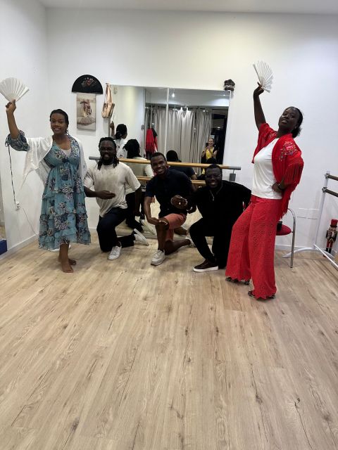 Málaga: Learn to Dance Flamenco Rumba in 45 Minutes - Health and Wellness