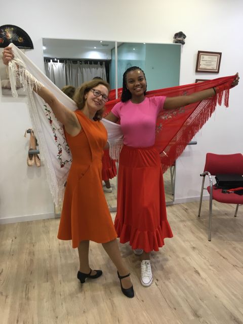 Málaga: Learn to Dance Flamenco Rumba in 45 Minutes - Suitability Considerations