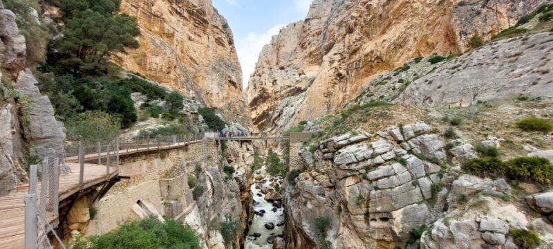 Malaga or Rincon De La Victoria: Caminito Del Rey Day Trip - Key Points