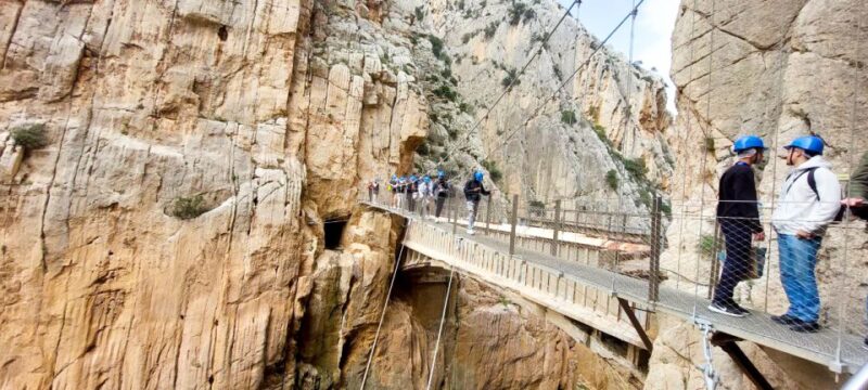 Malaga or Rincon De La Victoria: Caminito Del Rey Day Trip - Hiking the Caminito Del Rey