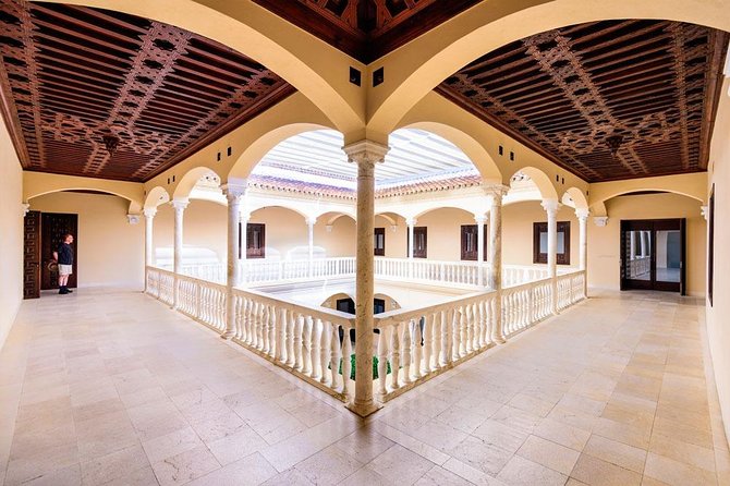 Málaga Picasso Museum Private Guided Tour - Inclusivity and Accessibility