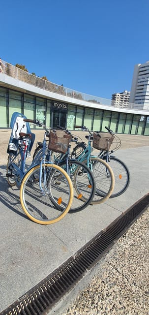 Malaga: Private Bike Rental - Getting to the Rental Location