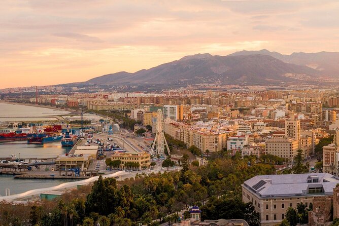 Malaga : Private Custom Walking Tour With a Guide (Private Tour) - Experience Expectations