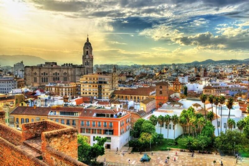 Malaga: Private Custom Walking Tour With a Local Guide - Pickup and Dropoff