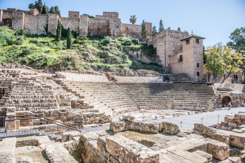 Málaga: Roman Theatre and Alcazaba Guided Tour - Panoramic Views From Ramparts
