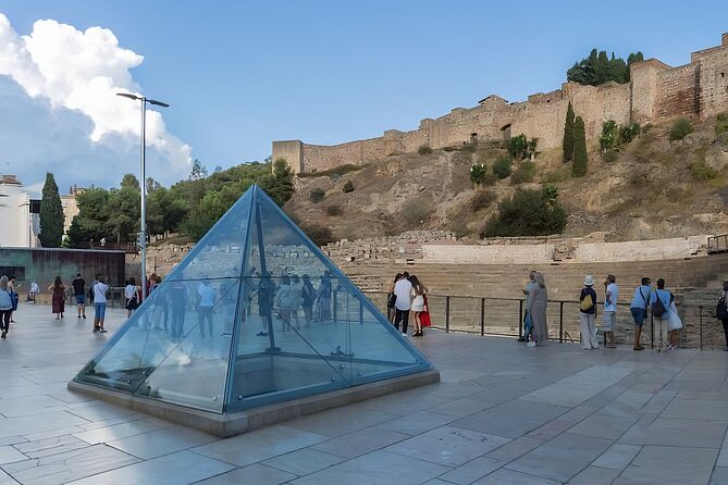 Málaga Romance: From Ancient Fortresses to Vibrant Markets - Embracing the Citys Vibrant Atmosphere