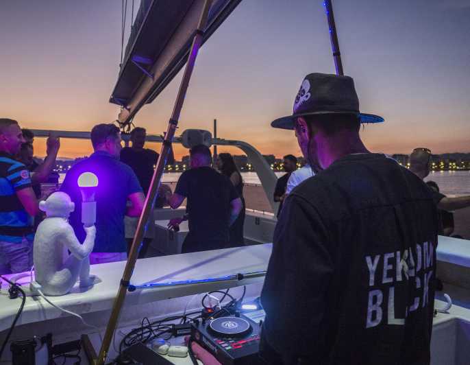 Malaga: Sailing Catamaran Sunset Cruise With Live DJ & Drink - Included Experiences