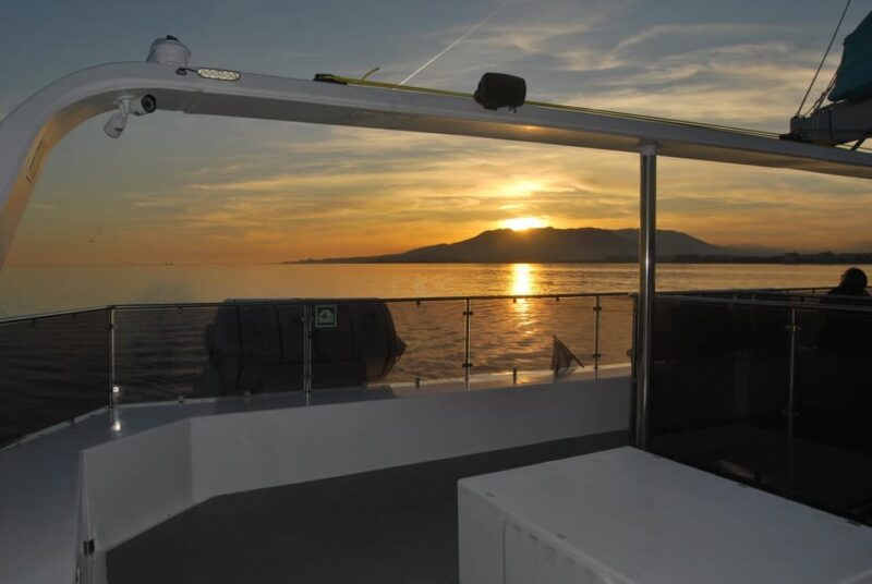Malaga: Sailing Catamaran Sunset Cruise With Live DJ & Drink - Capturing Sunset Memories