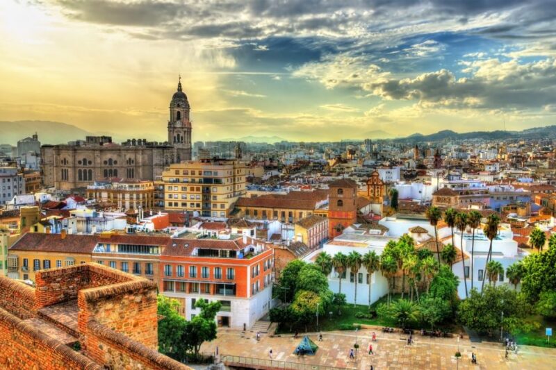 Malaga: Self-Guided Highlights Scavenger Hunt & Walking Tour - Key Points
