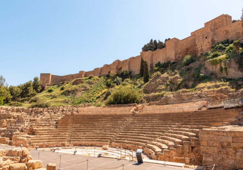 Malaga: Self-Guided Scavenger Hunt and Sightseeing Tour - Experience Highlights