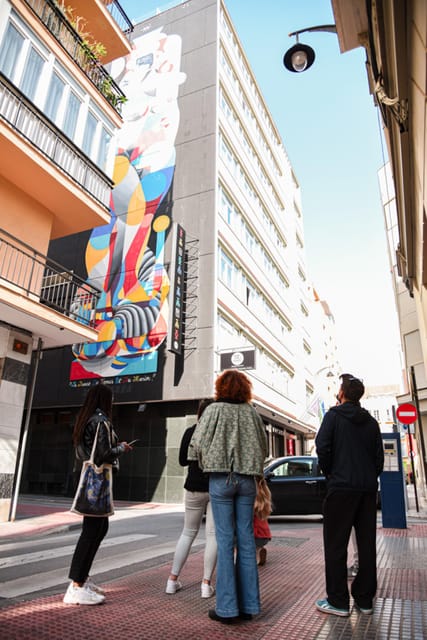 Málaga: Street Art Tour in the Soho District - Contrasting Tourist Attractions and Alternative Spaces