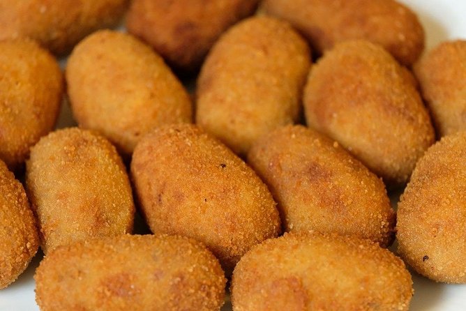 Malaga Street Food & Market Tour - Do Eat Better Experience - Guided Storytelling and Personalization