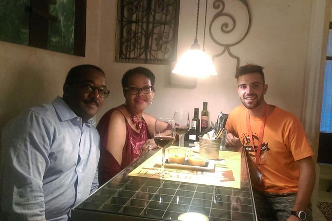 Malaga Tapas and Wine Tour - Tour Group Size