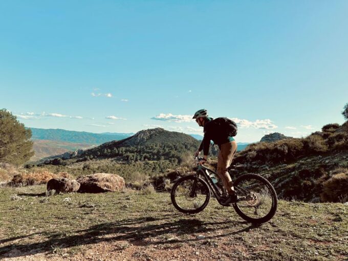 Málaga: the Chorro E-Bike Guided Tour 2h (13KM) - Capturing Stunning Views and Photographic Opportunities