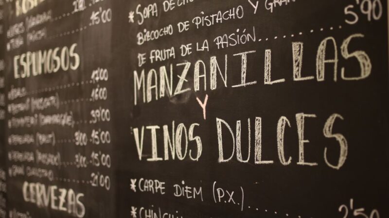 Málaga: The Genuine Wine & Tapas Tour - Key Points