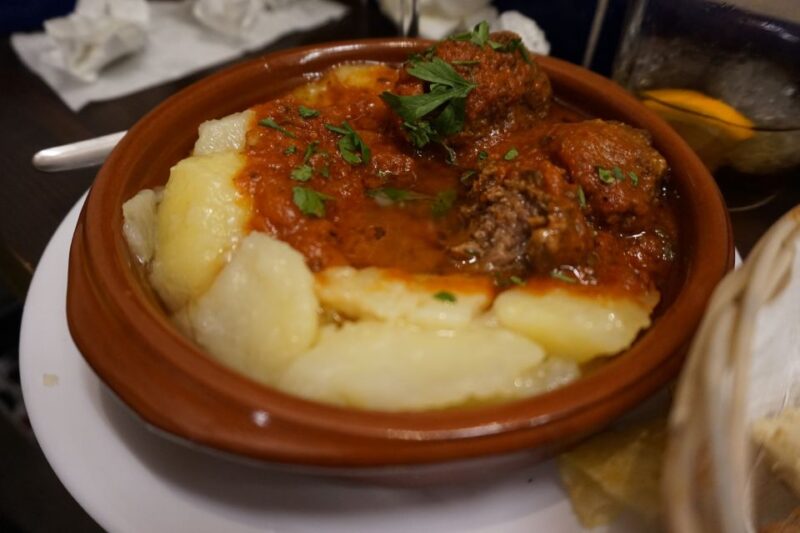 Málaga: Traditional Andalusian Tapas and Wine Tour - Highlights