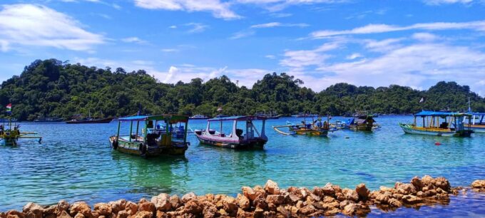 Malang: South Beaches Tour With Private Transfer - Frequently Asked Questions