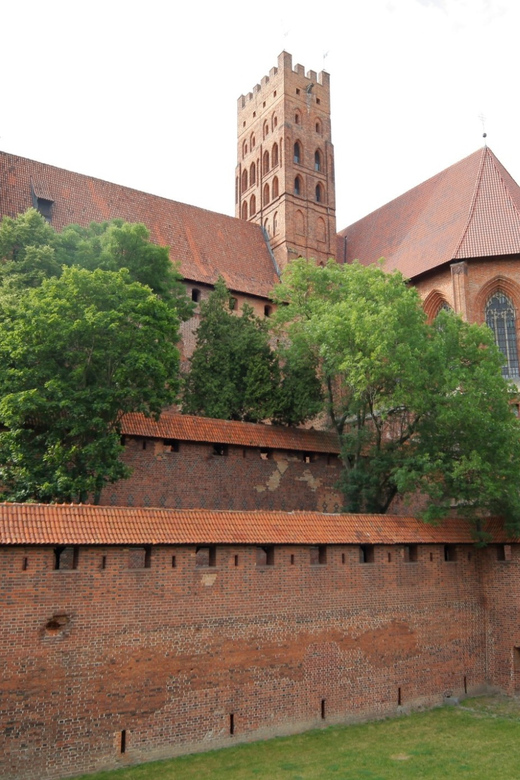Malbork: Castle of the Teutonic Oder From Warsaw - Private - Inclusions