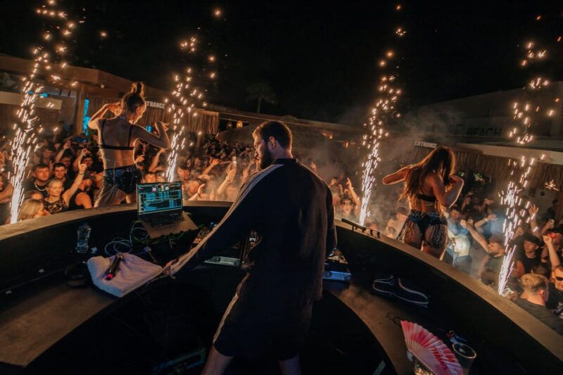 Malia: Agenda Beach Club Party at Pleasure Beach Club - Location and Meeting Point